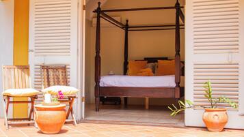 Suite estudio romántica, vistas a la piscina | Wifi gratis