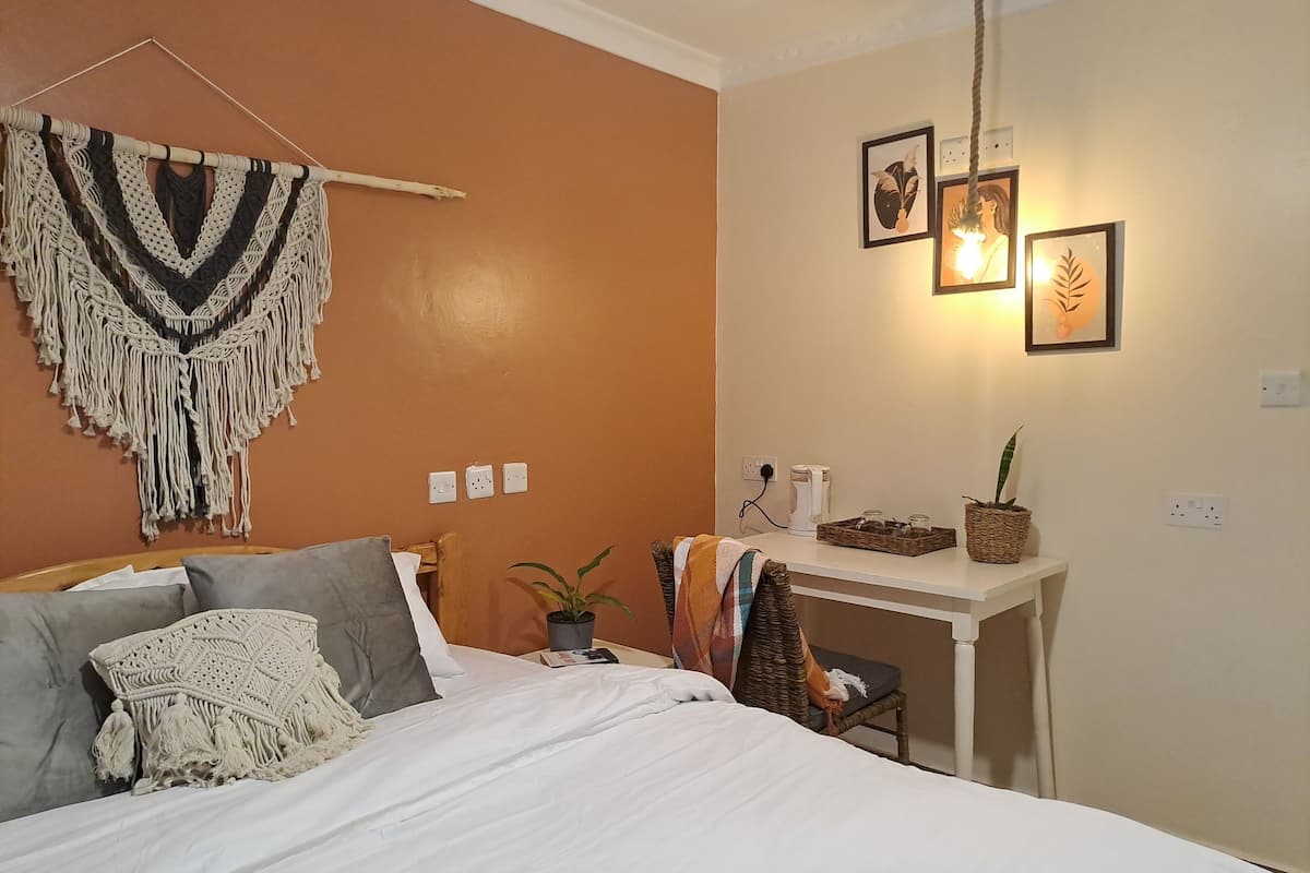 Double Room | Free WiFi
