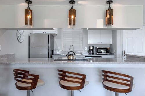 Cactus Golf Villa at Palm Desert Resort - fire pit, patio, golf course view