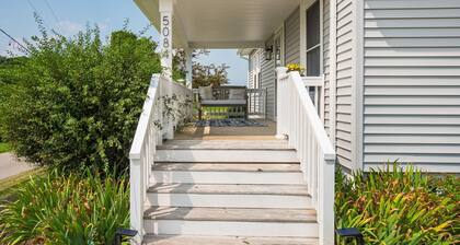 Sugar Grove Farmhouse - Hocking Hills! - Hot Tub!