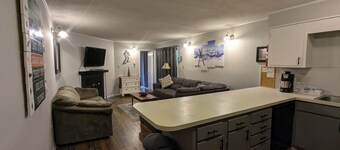 E204 - Winterplace Ski in Ski out condo Second Floor