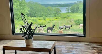 Come Spring Farm Airstream , Lake & farm animals