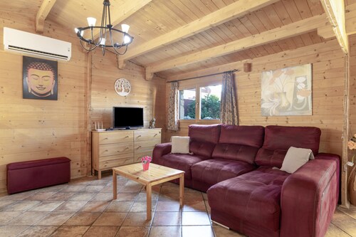 Villa 'El Refugio De Conil Ideal Familias' with Private Pool, Wi-Fi and Air Conditioning