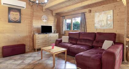Villa 'El Refugio De Conil Ideal Familias' with Private Pool, Wi-Fi and Air Conditioning