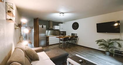 LE DRÔMARDÈCHOIS *** Self-catering cottage in Ardèche / ECOLODGITE