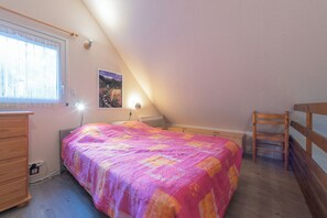 2 chambres, fer et planche à repasser, Wi-Fi gratuit