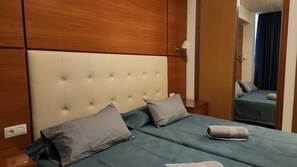 2 habitaciones, tabla de planchar con plancha y wifi gratis 
