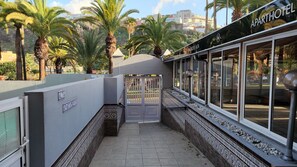 Property grounds - Vacation Apartment 'Escapada Ocenica De Ensueño' with Mountain View, Balcony and Wi-Fi (Puerto de la Cruz)