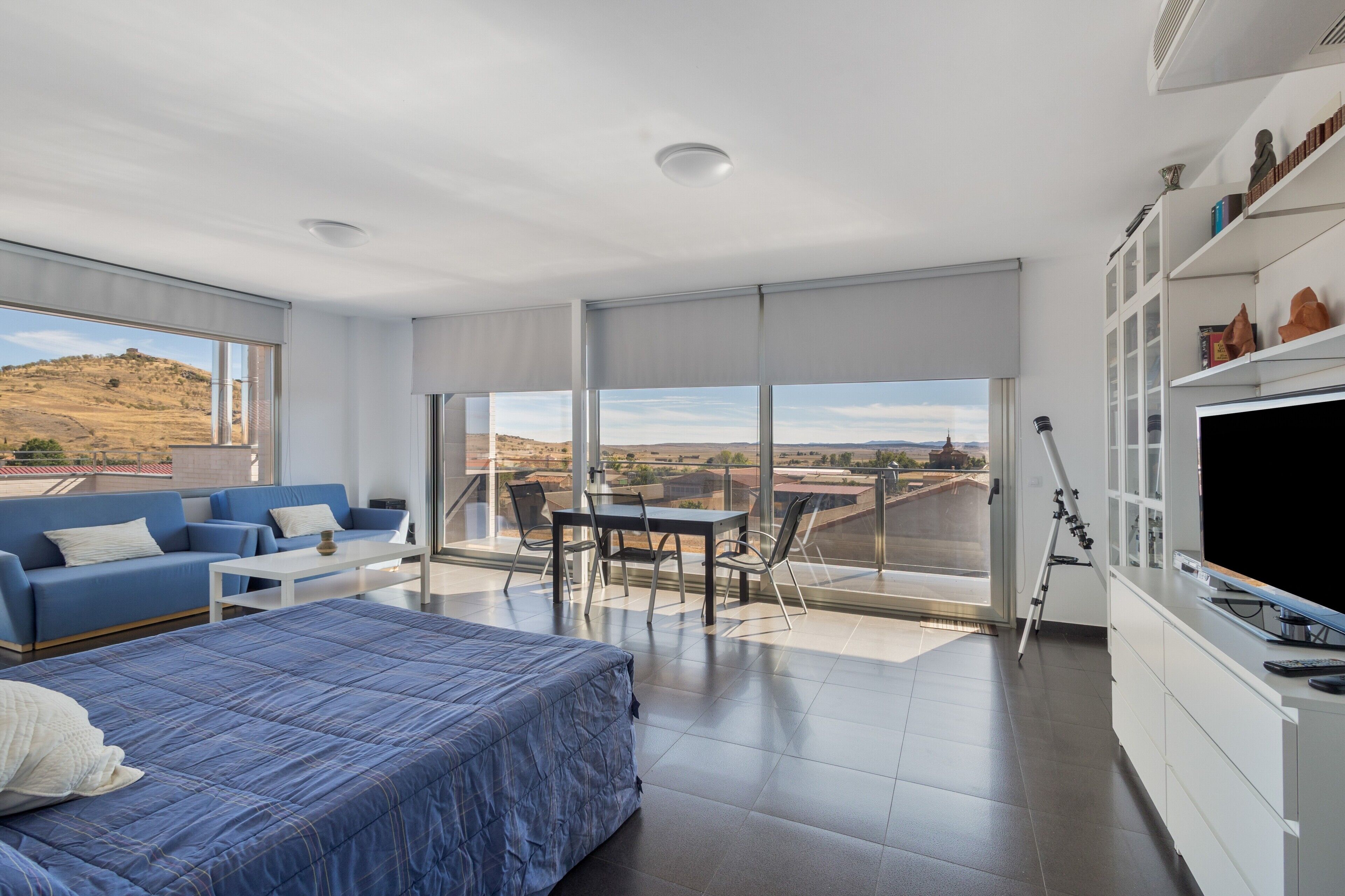 5 Schlafzimmer, kostenloses WLAN, Bettwäsche