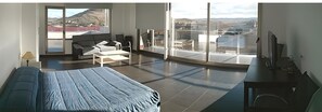 5 bedrooms, free WiFi, bed sheets
