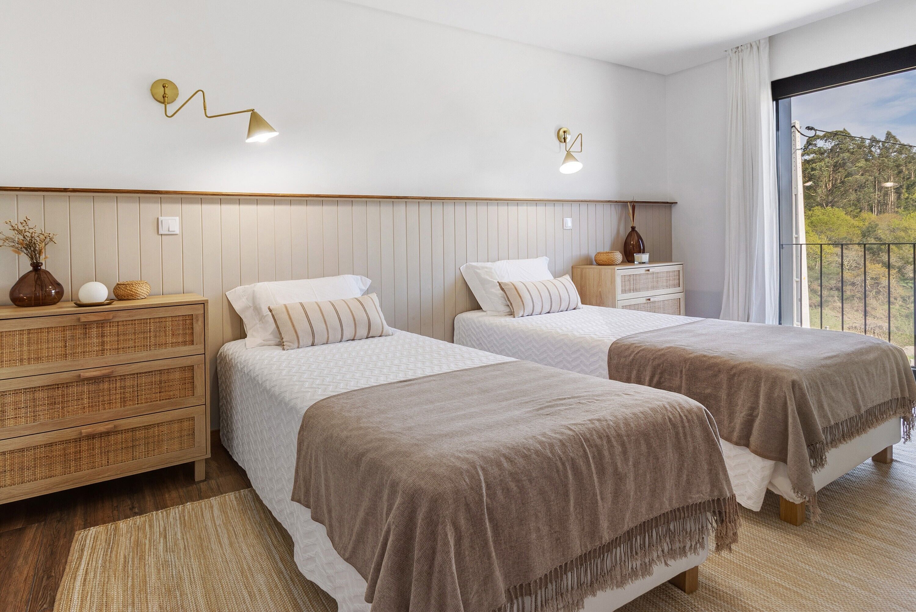 2 chambres, fer et planche à repasser, Wi-Fi gratuit, draps fournis