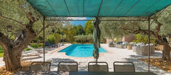 Holiday Home 'Calme Et Sans Vis À Vis' with Private Pool, Private Terrace and Wi-Fi