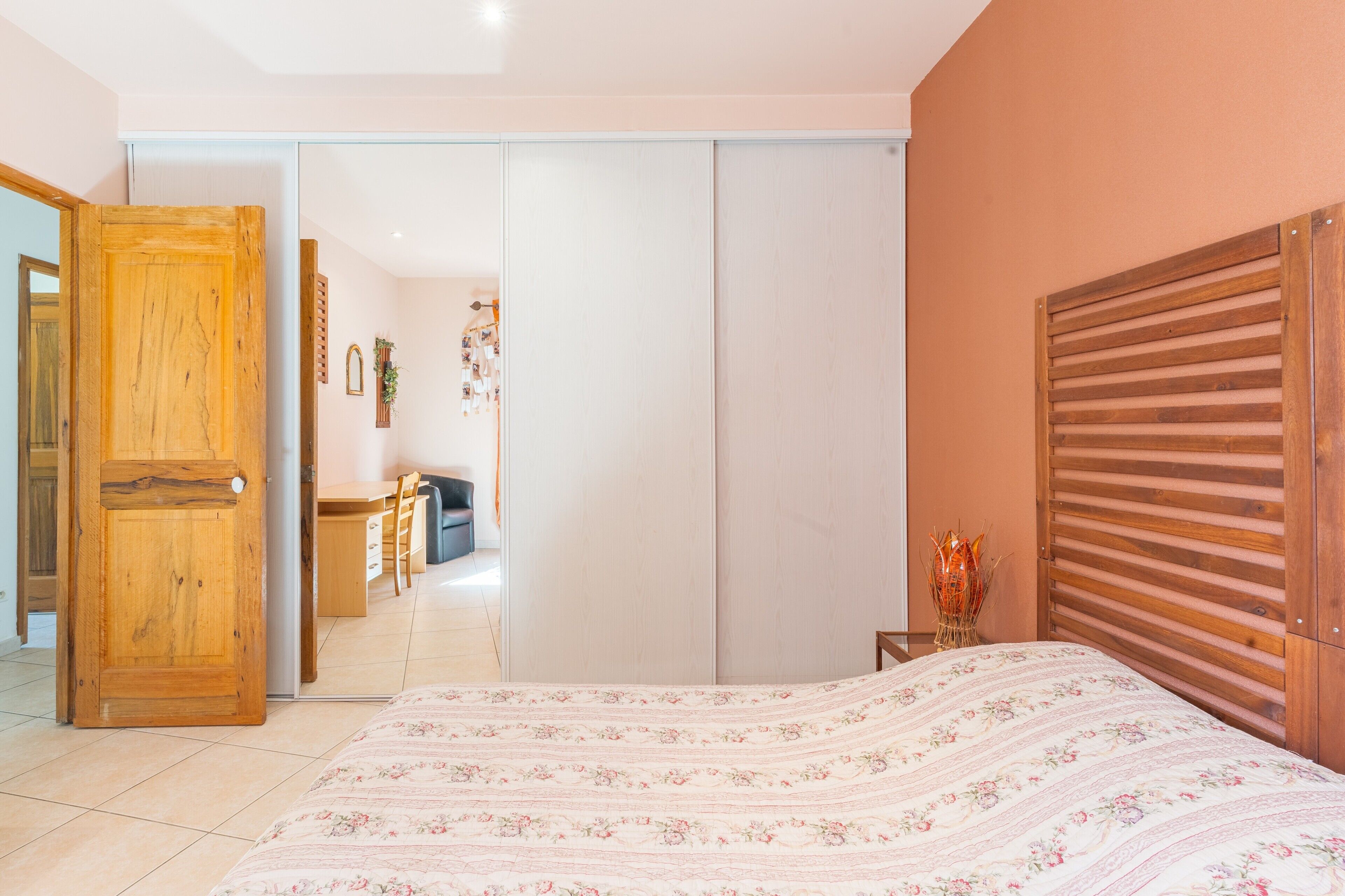 4 sovrum, strykjärn/strykbräda, gratis wi-fi och sängkläder