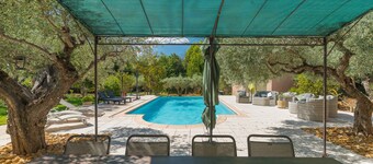 Holiday Home 'Calme Et Sans Vis À Vis' with Private Pool, Private Terrace and Wi-Fi