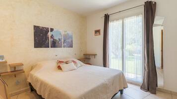 4 chambres, fer et planche Ă repasser, Wi-Fi gratuit, draps fournis