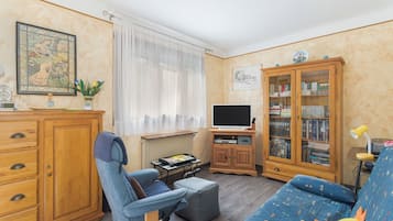 TV, DVD player, stereo