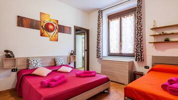 2 bedrooms, free WiFi, bed sheets