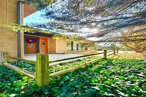 Property grounds - Rustic Getaway by Lake Michigan! (Michigan City)
