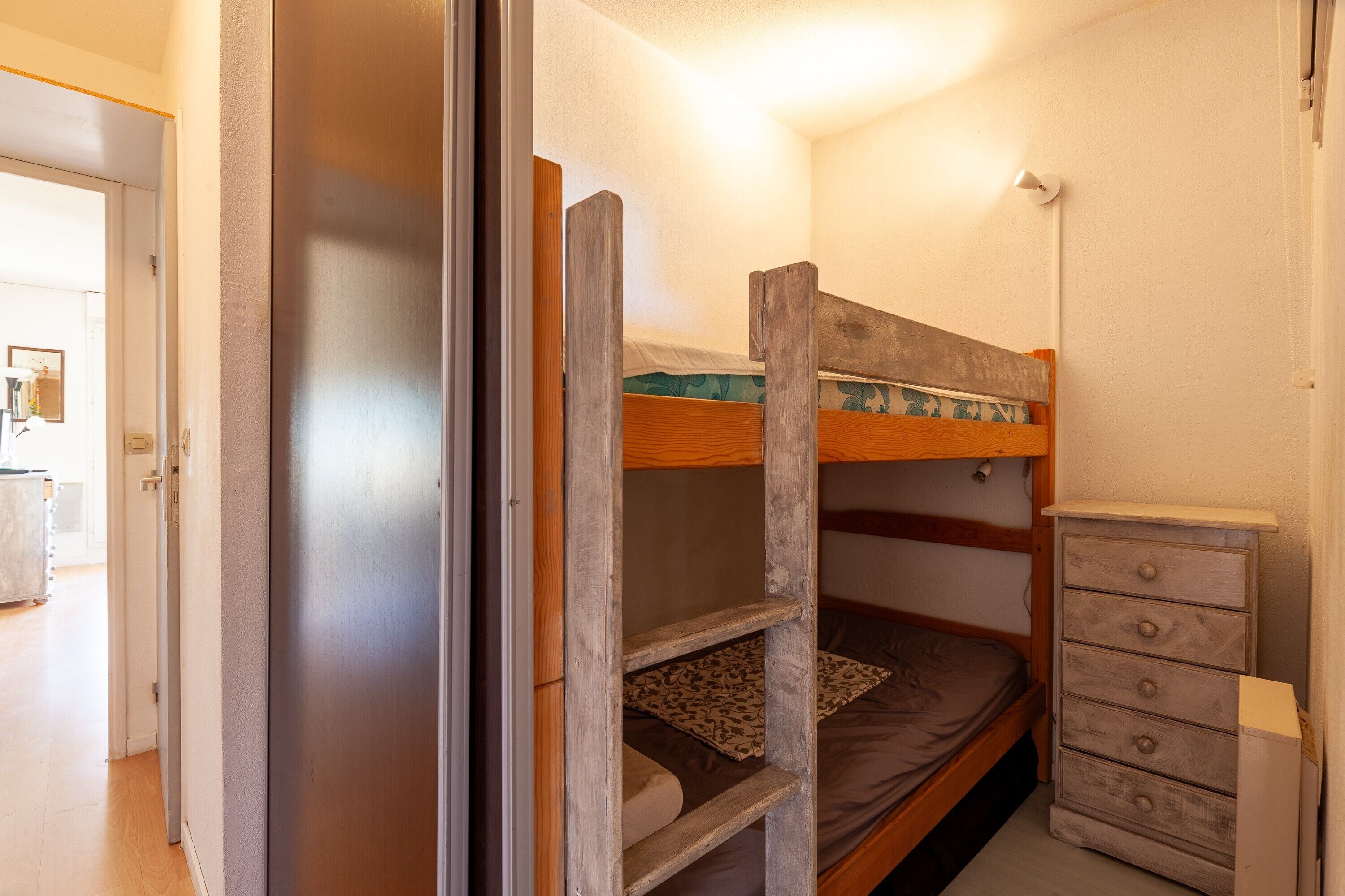 1 bedroom, iron/ironing board, bed sheets