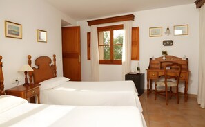 1 bedroom, free WiFi, bed sheets - Holiday Apartment Son Malero with Shared Pool & Wi-Fi (Calvia)