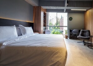 1 habitación, tabla de planchar con plancha, wifi y ropa de cama