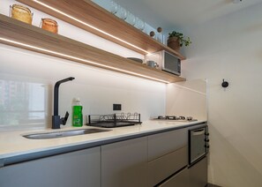 Microwave, stovetop - Modern Studio in Quiet El Poblado Neighborhood (Medellín)