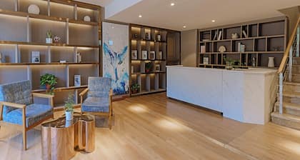 Azure view Elegant Hotel Guangzhou South Railway Station Branch - Free Shuttle Bus to Guangzhou South Railway Station & Free Deliver Service to Canton Fair Complex During Canton Fair Period