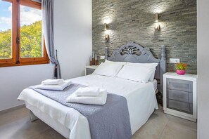3 bedrooms, iron/ironing board, free WiFi, bed sheets - Villa Kmar by Villa Plus (El Poble Nou de Benitatxell)