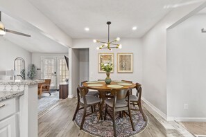 تناول الطعام