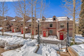 Villa (3 Bedrooms) | Property amenity