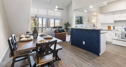 Lux Condo on Lake Conroe I Lakeview/Gameroom