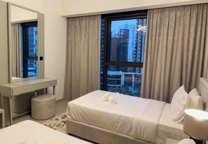 2 bedrooms, iron/ironing board, WiFi