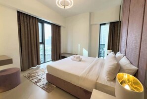 2 bedrooms, iron/ironing board, WiFi - Elegant Style Brand new 2BDR in Heart of Downtown (Dubai)