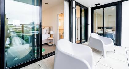 2 Bedrooms in Prime Location with Free Parking