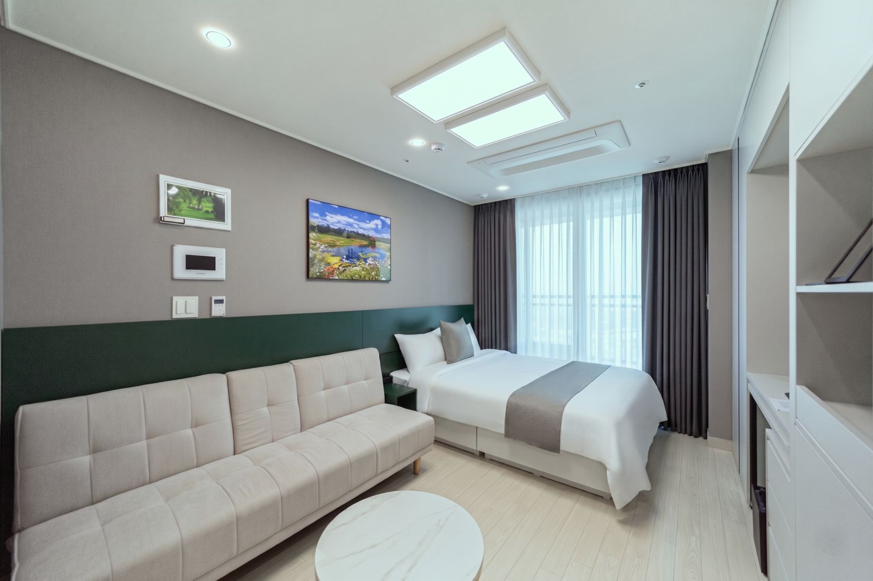 Deluxe Double Sofa | Wifi gratis y ropa de cama 