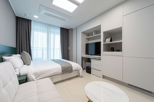 Deluxe Double Sofa | View from room