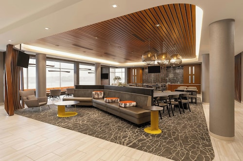 Springhill Suites By Marriott Fargo