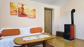 2 室のベッドルーム、アイロン / アイロン台、WiFi (無料)、ベッドシーツ