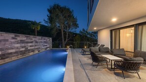 Imagen sin descripción, 4 de 19, botón