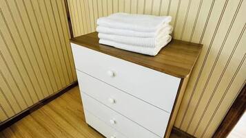 Kamar Double Basic | Wi-Fi gratis