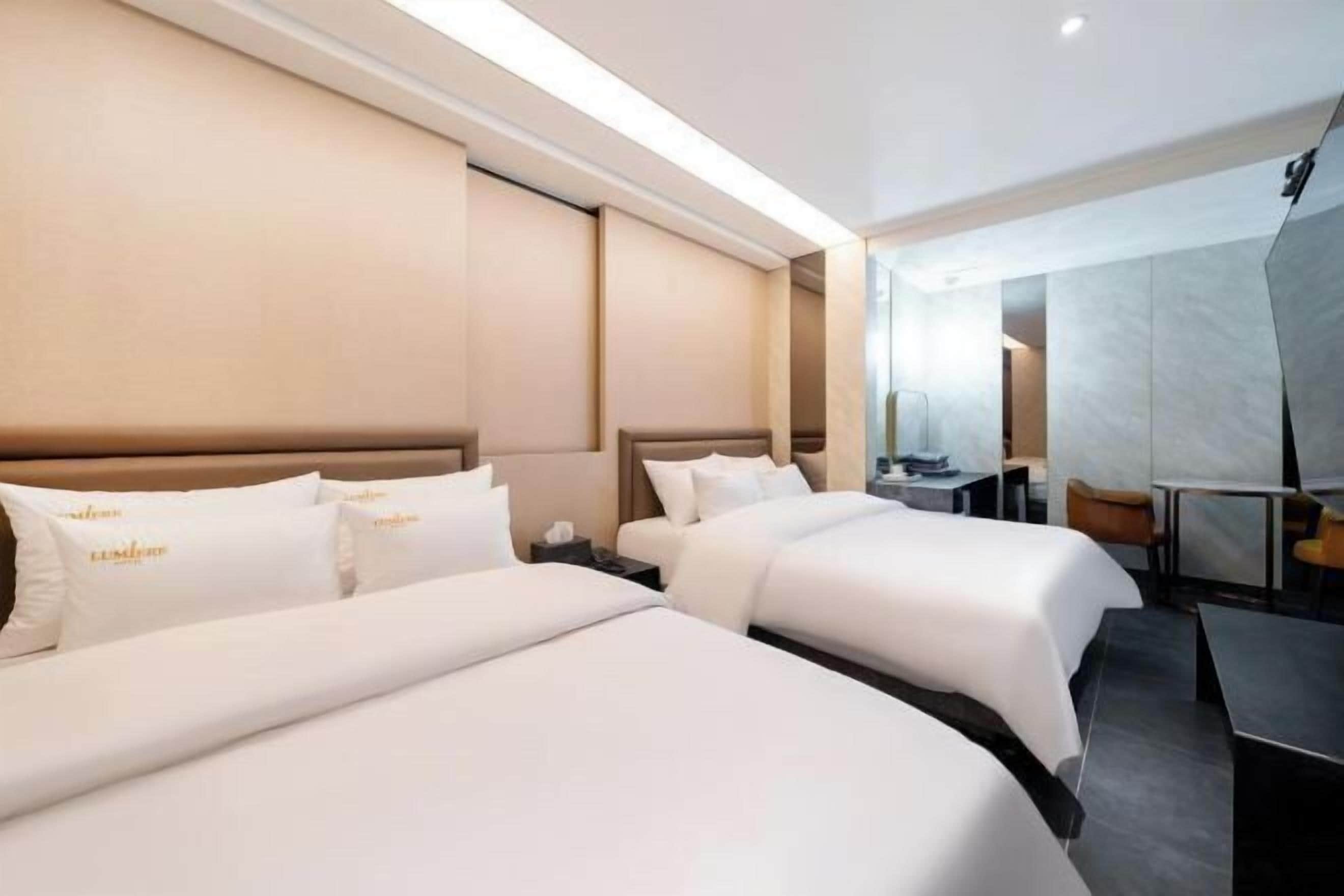 Een bureau, gratis wifi, rolstoeltoegang