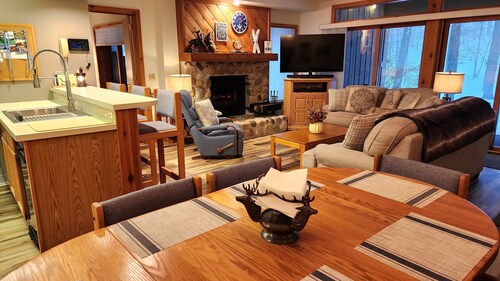 Southridge #9 - Ski-in/ski-out at base of Nub's Nob - Sleeps 6