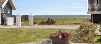 Beautiful home in As Vig 100 m from the beach