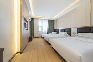 Family Triple Room, Balcony, Mountain View - Jiuzhaigou Cloudy Hotel (Ngawa Autonomous Prefecture)