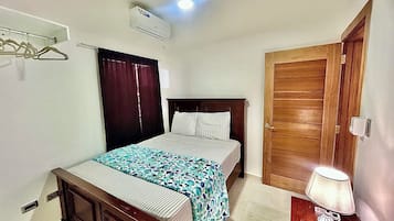 3 chambres, fer et planche Ă repasser, Wi-Fi, draps fournis