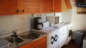Leilighet | Eget kjøkken | Kaffetrakter/tekoker, kjøleskap, mikrobølgeovn og ovn