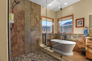 Unclassified image, 2 of 77, button