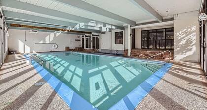 Fresh, Clean & Hassle Free Newly Renovated & Fully Furnished 2 Bdrm