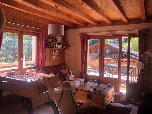 Chalet | Game room