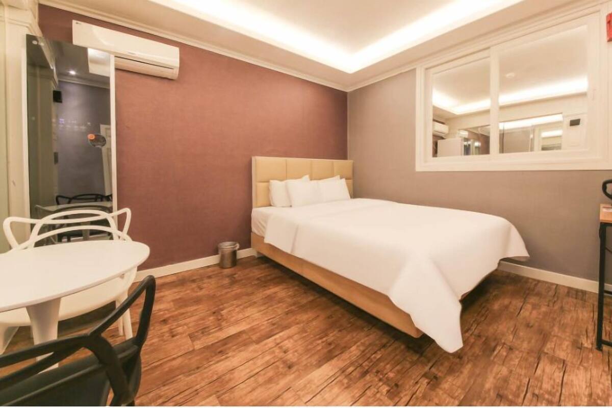 Double Room, 1 Katil Ratu (Queen), Non Smoking | Wi-fi percuma
